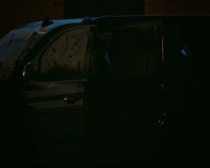vampirediariesworld-dot-nl_TheOriginals5x10ThereInTheDisappearingLight01302.jpg