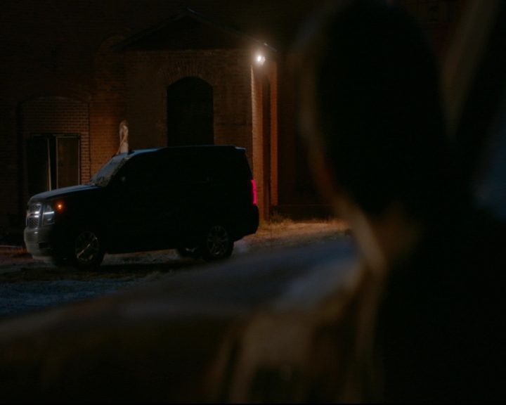 vampirediariesworld-dot-nl_TheOriginals5x10ThereInTheDisappearingLight01305.jpg