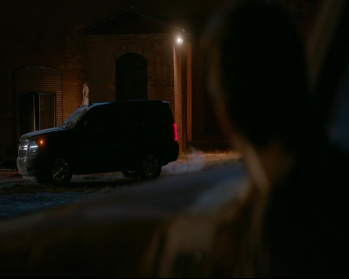 vampirediariesworld-dot-nl_TheOriginals5x10ThereInTheDisappearingLight01306.jpg