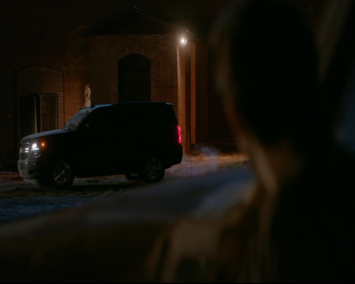 vampirediariesworld-dot-nl_TheOriginals5x10ThereInTheDisappearingLight01307.jpg