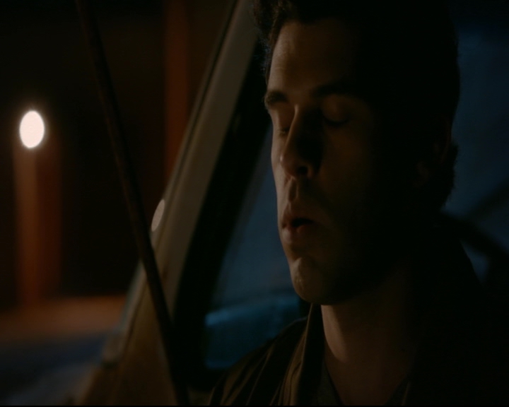 vampirediariesworld-dot-nl_TheOriginals5x10ThereInTheDisappearingLight01316.jpg