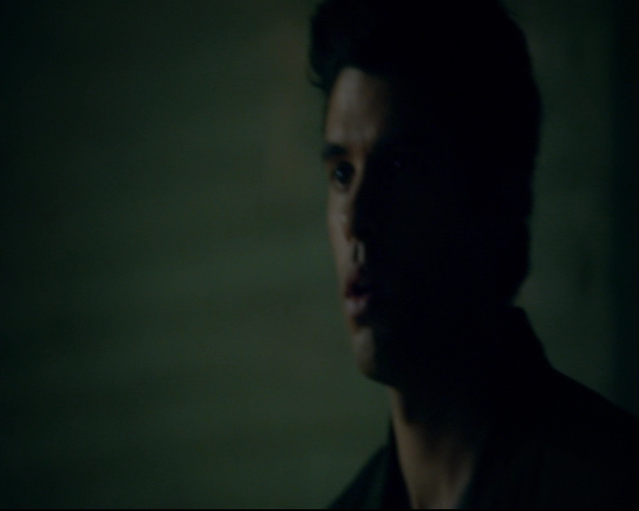 vampirediariesworld-dot-nl_TheOriginals5x10ThereInTheDisappearingLight01325.jpg