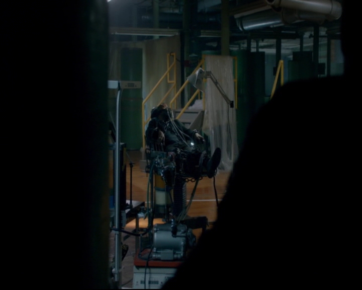 vampirediariesworld-dot-nl_TheOriginals5x10ThereInTheDisappearingLight01342.jpg