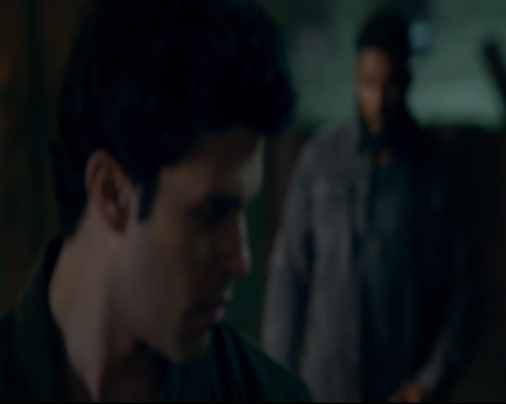 vampirediariesworld-dot-nl_TheOriginals5x10ThereInTheDisappearingLight01352.jpg