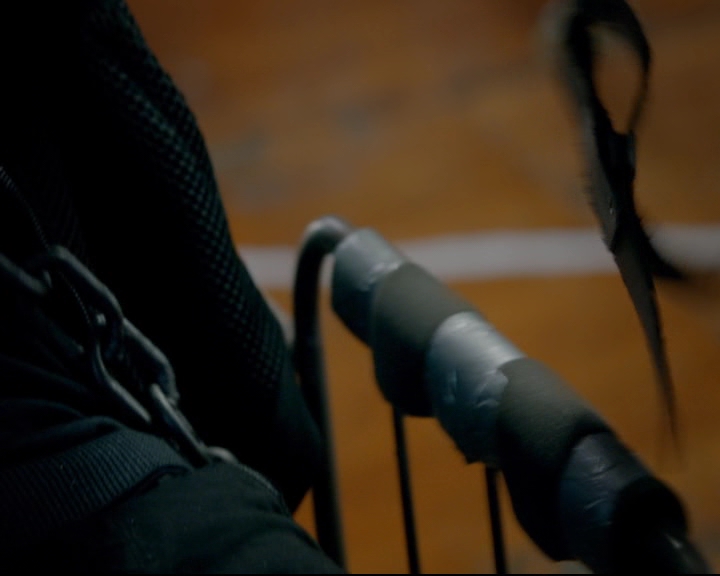 vampirediariesworld-dot-nl_TheOriginals5x10ThereInTheDisappearingLight01356.jpg
