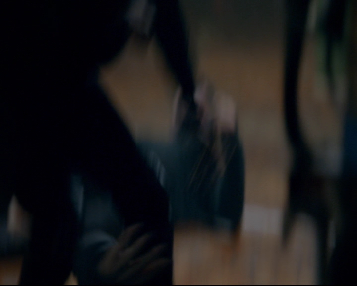 vampirediariesworld-dot-nl_TheOriginals5x10ThereInTheDisappearingLight01385.jpg
