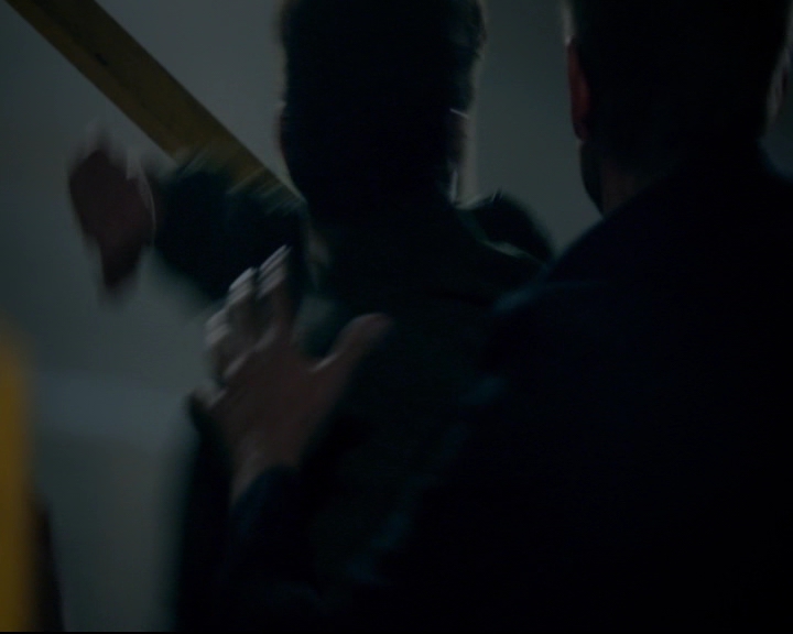 vampirediariesworld-dot-nl_TheOriginals5x10ThereInTheDisappearingLight01388.jpg