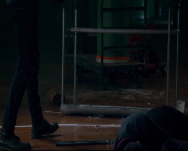 vampirediariesworld-dot-nl_TheOriginals5x10ThereInTheDisappearingLight01404.jpg