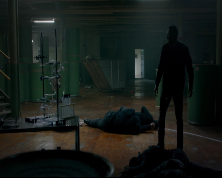 vampirediariesworld-dot-nl_TheOriginals5x10ThereInTheDisappearingLight01406.jpg