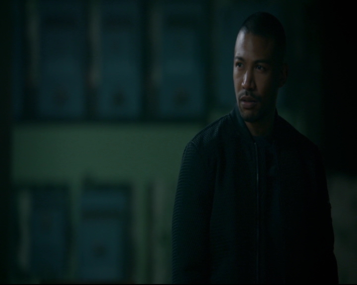 vampirediariesworld-dot-nl_TheOriginals5x10ThereInTheDisappearingLight01410.jpg