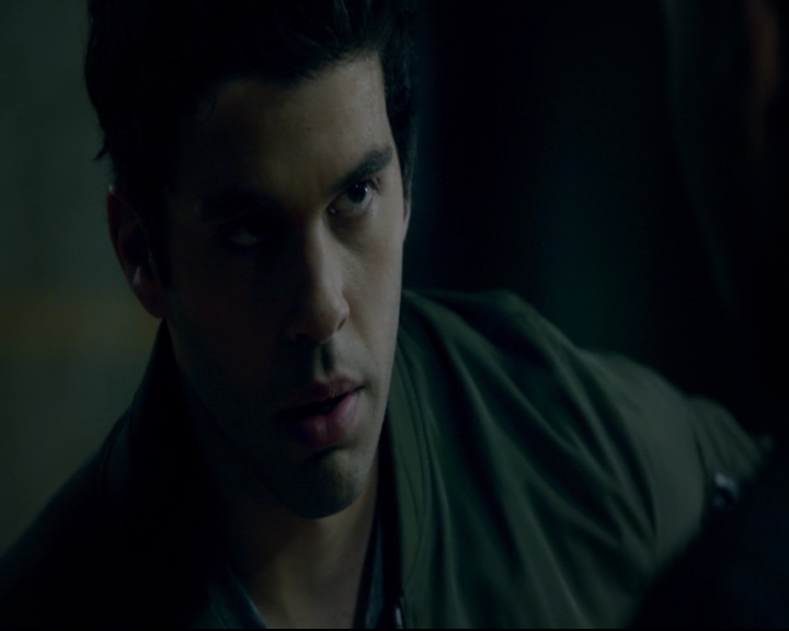 vampirediariesworld-dot-nl_TheOriginals5x10ThereInTheDisappearingLight01432.jpg