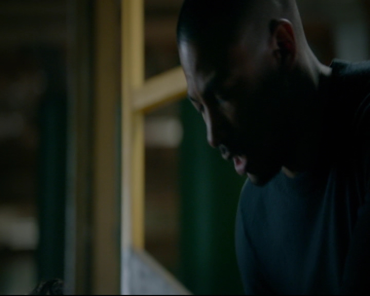 vampirediariesworld-dot-nl_TheOriginals5x10ThereInTheDisappearingLight01449.jpg