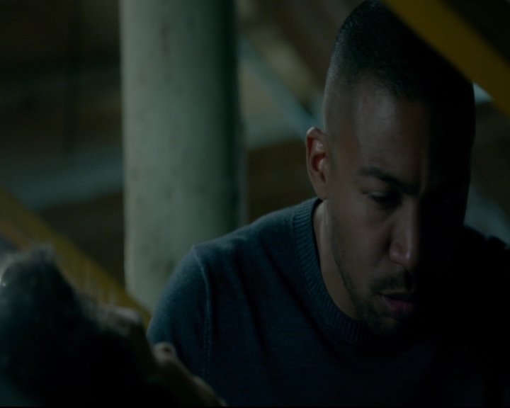 vampirediariesworld-dot-nl_TheOriginals5x10ThereInTheDisappearingLight01452.jpg