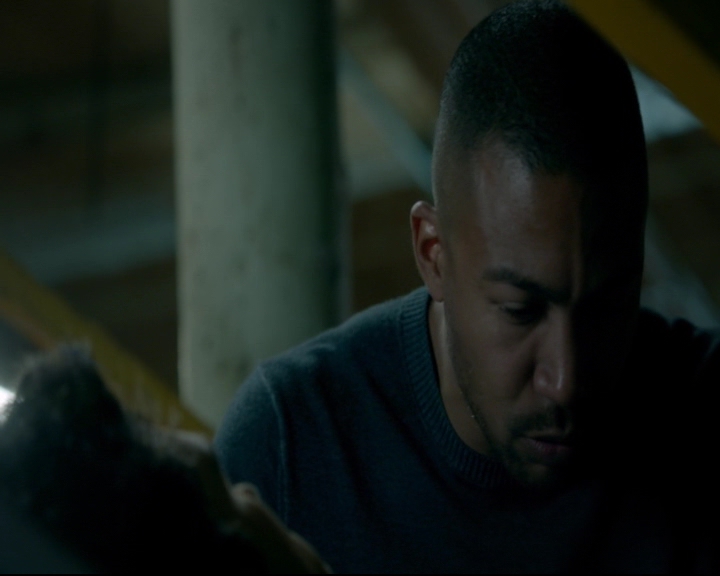 vampirediariesworld-dot-nl_TheOriginals5x10ThereInTheDisappearingLight01453.jpg