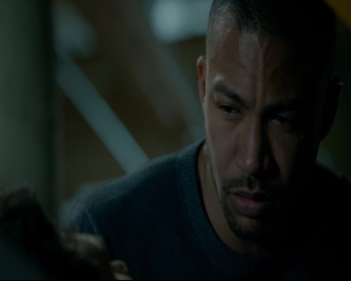 vampirediariesworld-dot-nl_TheOriginals5x10ThereInTheDisappearingLight01463.jpg