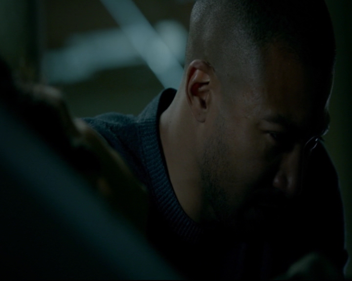 vampirediariesworld-dot-nl_TheOriginals5x10ThereInTheDisappearingLight01468.jpg