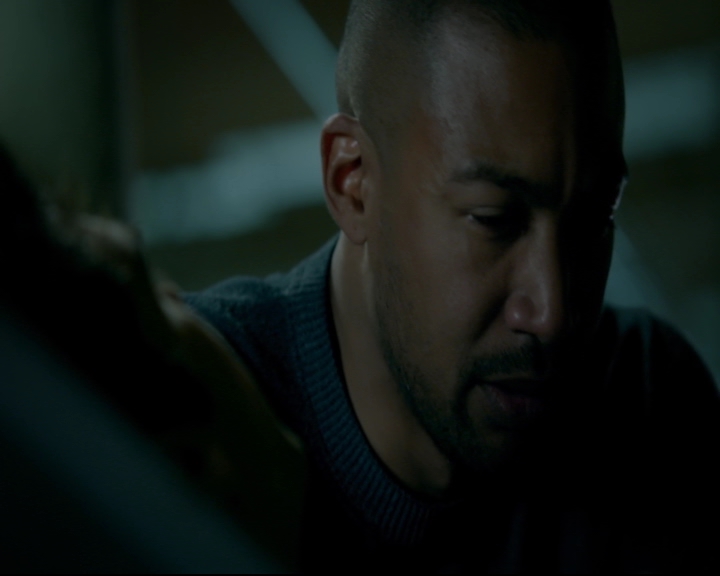 vampirediariesworld-dot-nl_TheOriginals5x10ThereInTheDisappearingLight01479.jpg