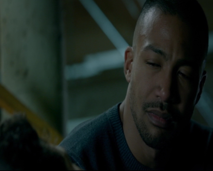 vampirediariesworld-dot-nl_TheOriginals5x10ThereInTheDisappearingLight01488.jpg