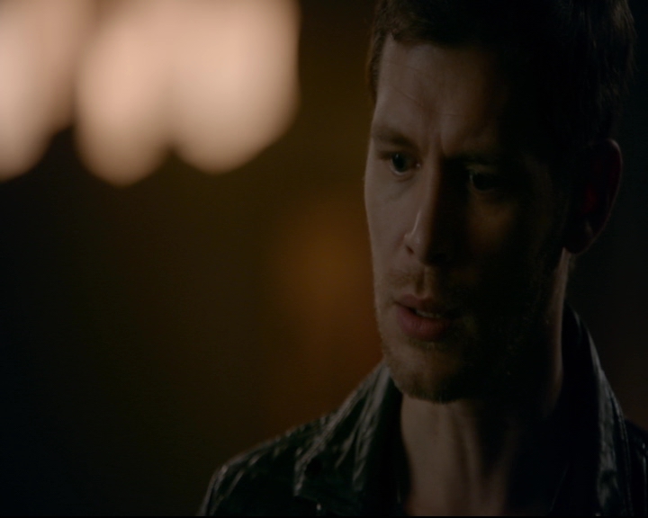 vampirediariesworld-dot-nl_TheOriginals5x10ThereInTheDisappearingLight01901.jpg