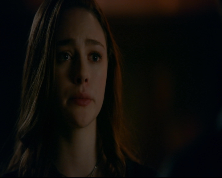 vampirediariesworld-dot-nl_TheOriginals5x10ThereInTheDisappearingLight01904.jpg