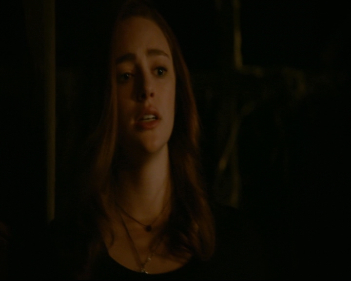 vampirediariesworld-dot-nl_TheOriginals5x10ThereInTheDisappearingLight01920.jpg