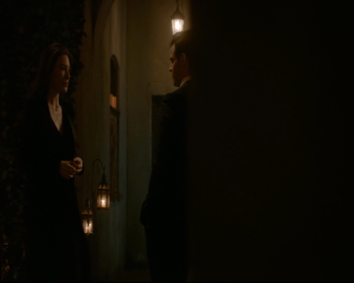 vampirediariesworld-dot-nl_TheOriginals5x10ThereInTheDisappearingLight01935.jpg
