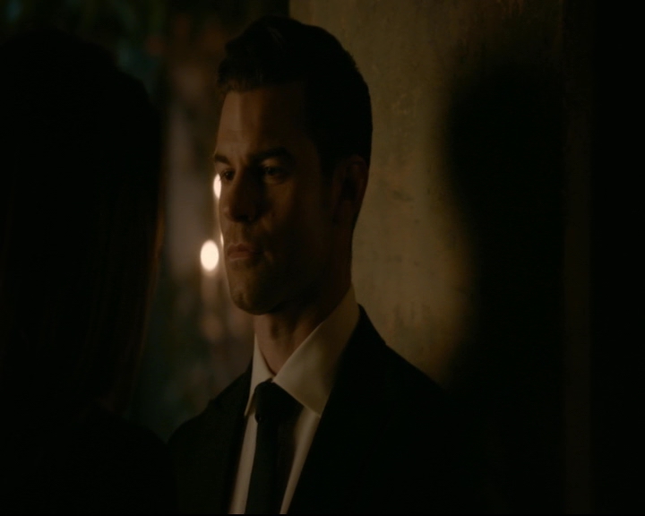 vampirediariesworld-dot-nl_TheOriginals5x10ThereInTheDisappearingLight01940.jpg