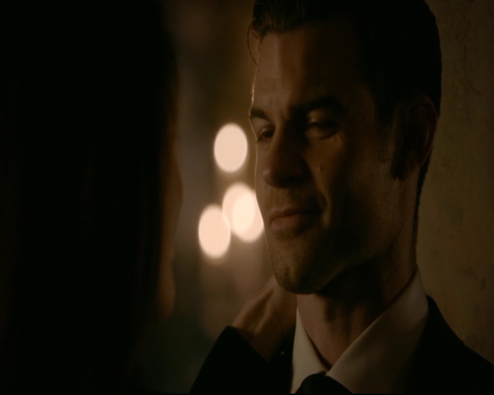 vampirediariesworld-dot-nl_TheOriginals5x10ThereInTheDisappearingLight01956.jpg