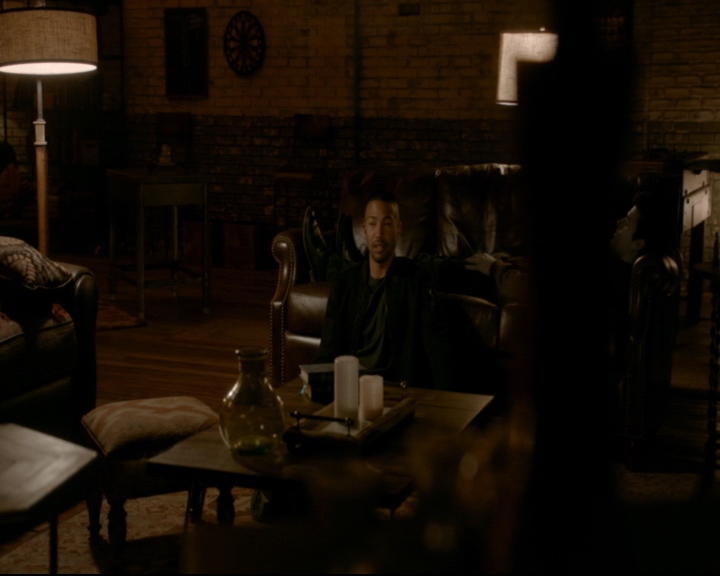 vampirediariesworld-dot-nl_TheOriginals5x10ThereInTheDisappearingLight02067.jpg