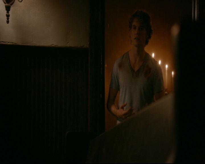 vampirediariesworld-dot-nl_TheOriginals5x10ThereInTheDisappearingLight02196.jpg