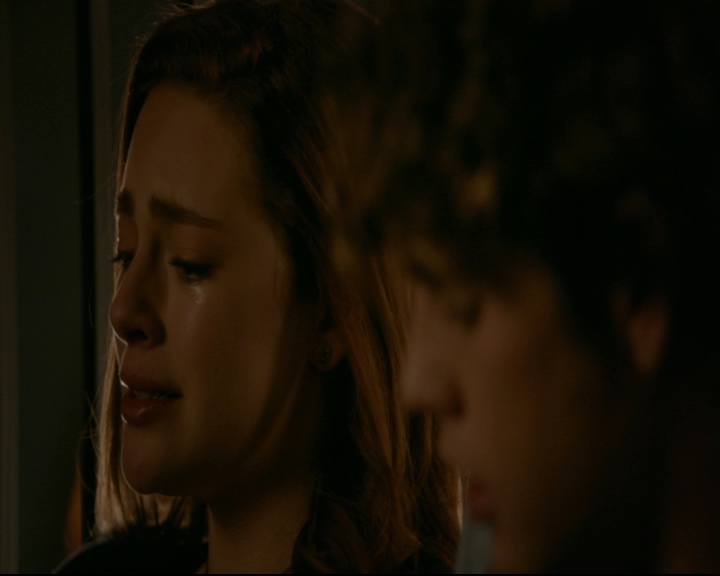 vampirediariesworld-dot-nl_TheOriginals5x10ThereInTheDisappearingLight02249.jpg