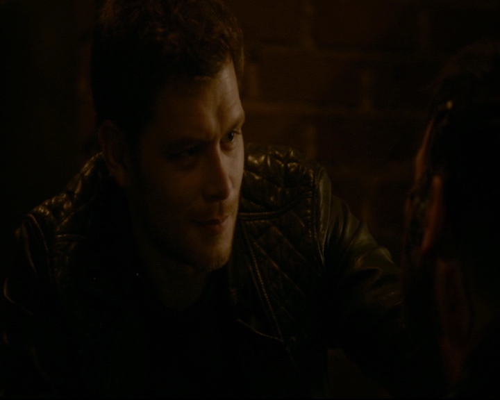 vampirediariesworld-dot-nl_TheOriginals5x10ThereInTheDisappearingLight02295.jpg