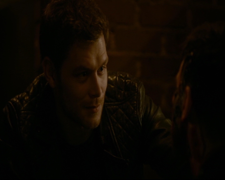 vampirediariesworld-dot-nl_TheOriginals5x10ThereInTheDisappearingLight02297.jpg