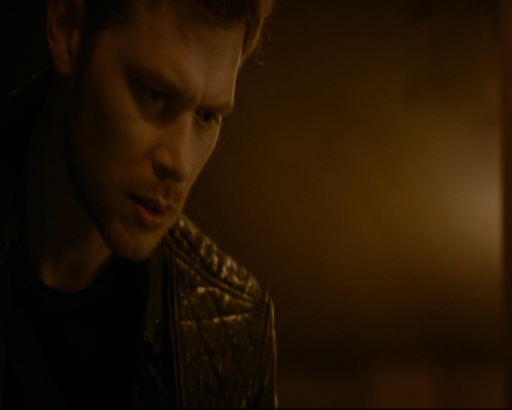 vampirediariesworld-dot-nl_TheOriginals5x10ThereInTheDisappearingLight02326.jpg