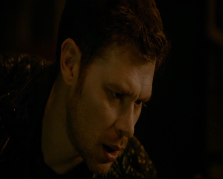 vampirediariesworld-dot-nl_TheOriginals5x10ThereInTheDisappearingLight02329.jpg