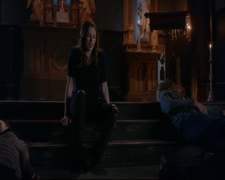 vampirediariesworld-dot-nl_TheOriginals5x10ThereInTheDisappearingLight02338.jpg