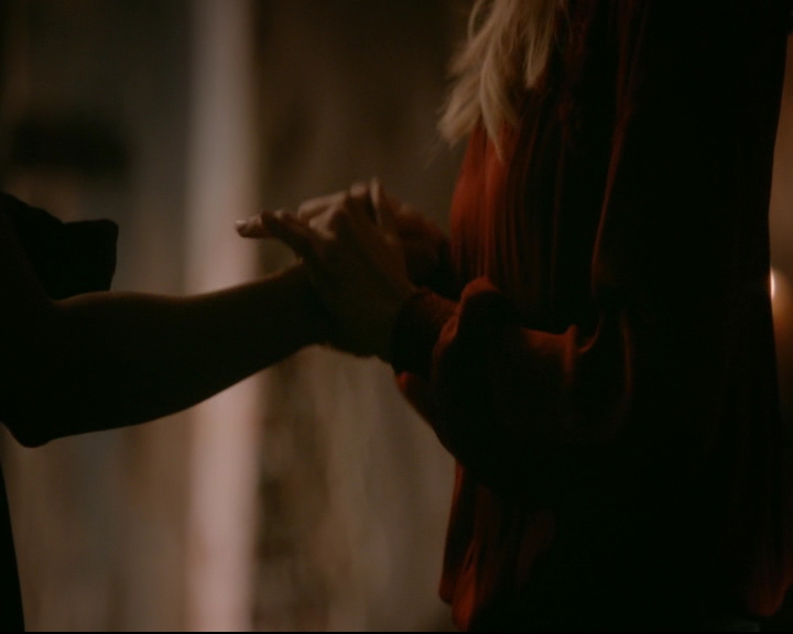 vampirediariesworld-dot-nl_TheOriginals5x11TilTheDayIDie01033.jpg
