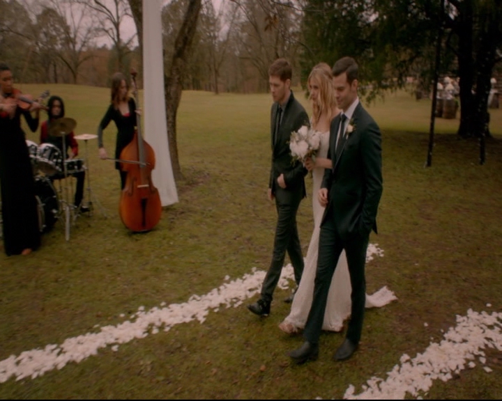 vampirediariesworld-dot-nl_TheOriginals5x11TilTheDayIDie01868.jpg vampirediariesworld-dot-nl_TheOriginals5x11TilTheDayIDie01868.jpg
