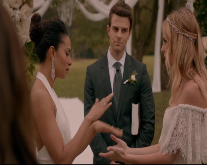 vampirediariesworld-dot-nl_TheOriginals5x11TilTheDayIDie01987.jpg vampirediariesworld-dot-nl_TheOriginals5x11TilTheDayIDie01987.jpg