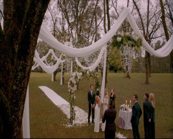 vampirediariesworld-dot-nl_TheOriginals5x11TilTheDayIDie02027.jpg