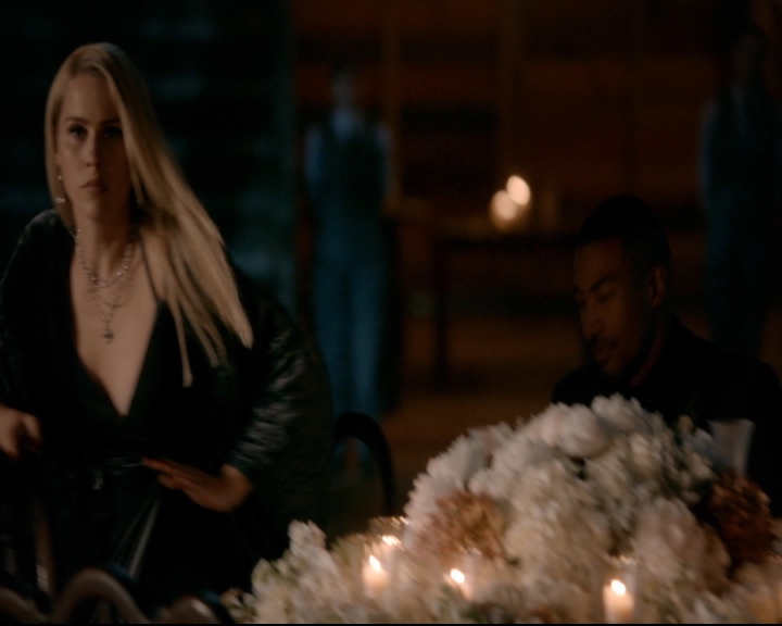 vampirediariesworld-dot-nl_TheOriginals5x11TilTheDayIDie02099.jpg