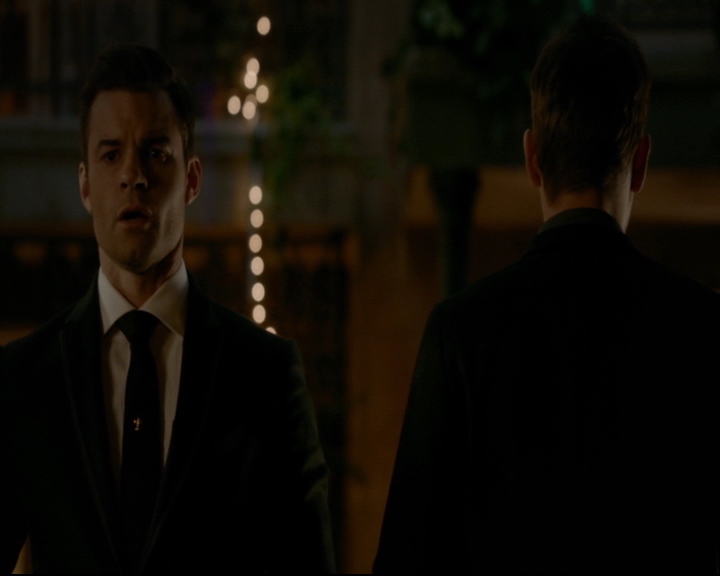 vampirediariesworld-dot-nl_TheOriginals5x11TilTheDayIDie02333.jpg