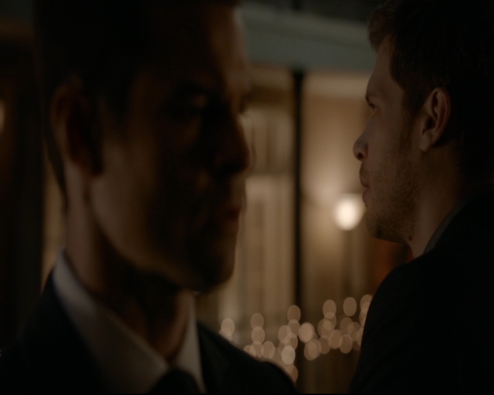 vampirediariesworld-dot-nl_TheOriginals5x11TilTheDayIDie02335.jpg