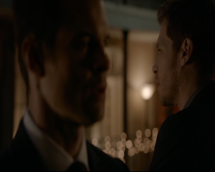 vampirediariesworld-dot-nl_TheOriginals5x11TilTheDayIDie02338.jpg