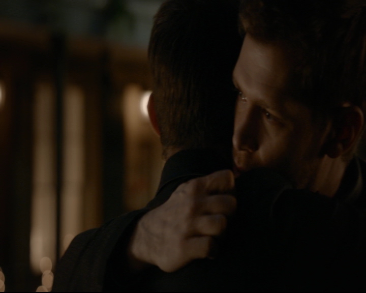 vampirediariesworld-dot-nl_TheOriginals5x11TilTheDayIDie02348.jpg