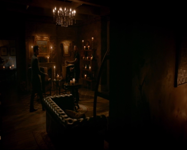 vampirediariesworld-dot-nl_TheOriginals5x12TheTaleOfTwoWolves00006.jpg