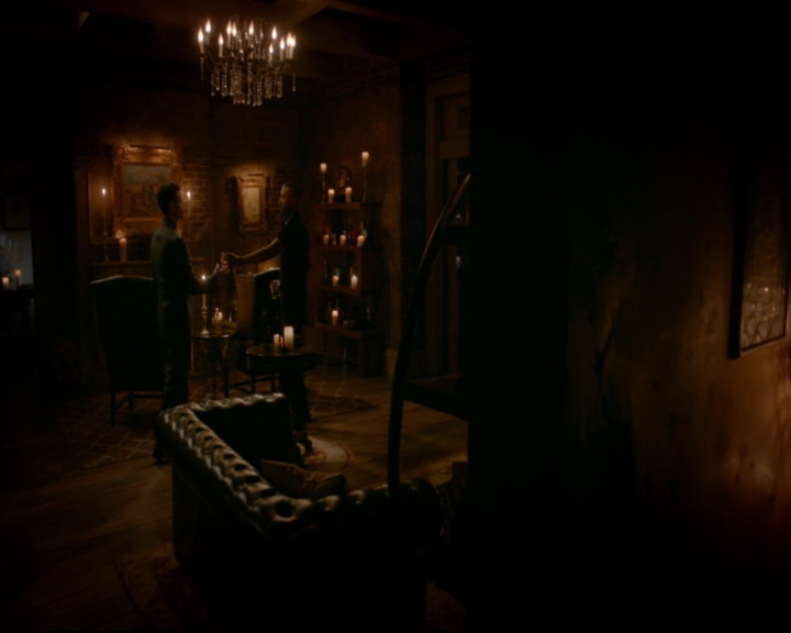 vampirediariesworld-dot-nl_TheOriginals5x12TheTaleOfTwoWolves00007.jpg