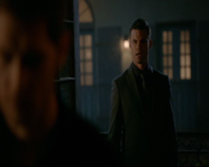 vampirediariesworld-dot-nl_TheOriginals5x12TheTaleOfTwoWolves00090.jpg