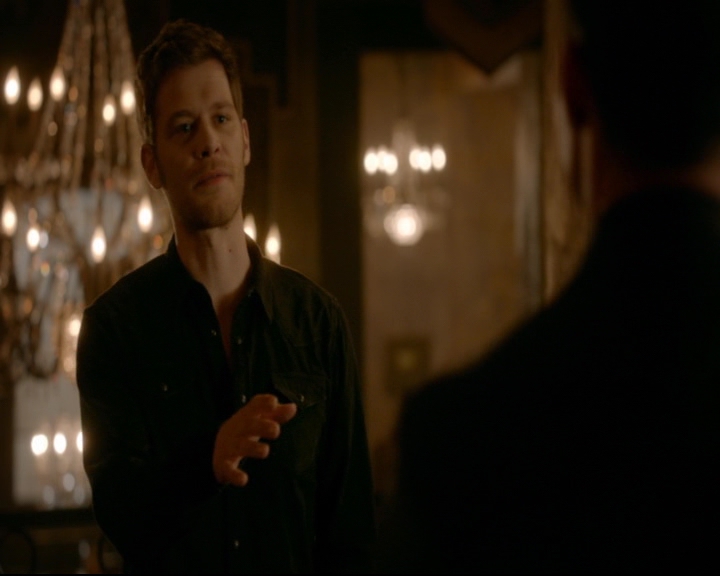 vampirediariesworld-dot-nl_TheOriginals5x12TheTaleOfTwoWolves00095.jpg