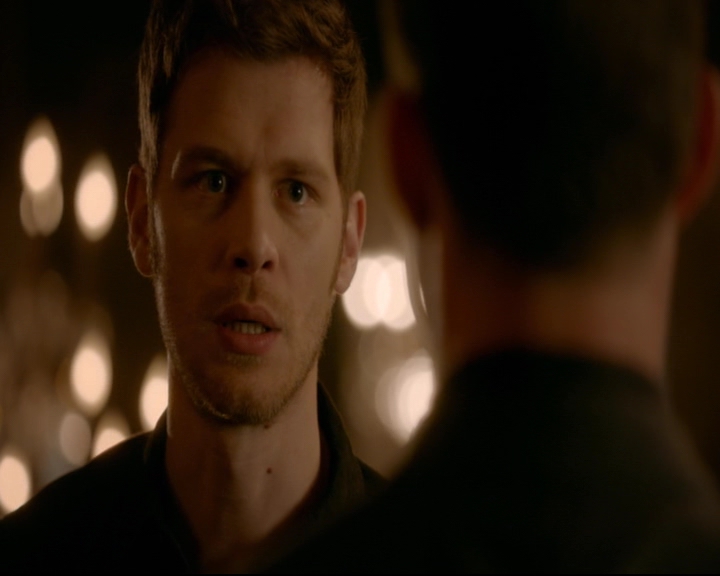 vampirediariesworld-dot-nl_TheOriginals5x12TheTaleOfTwoWolves00115.jpg